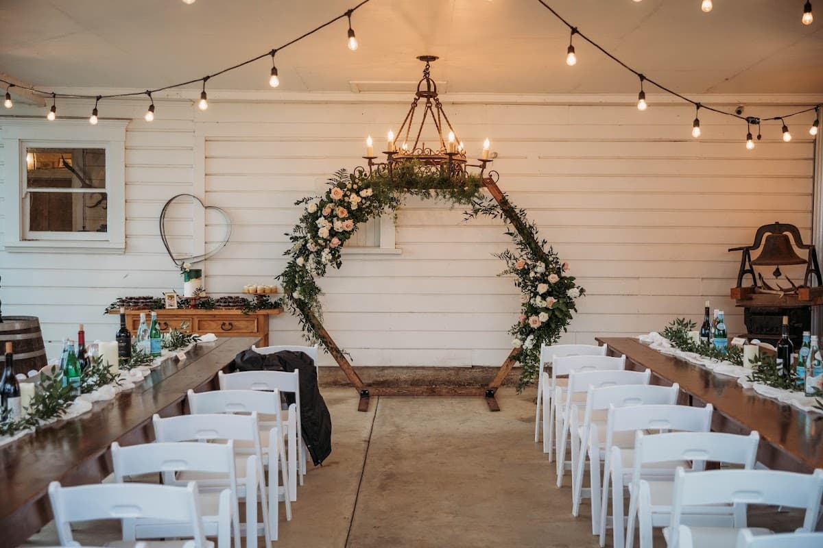 Bella Bloom Florals — wedding florist in Portland