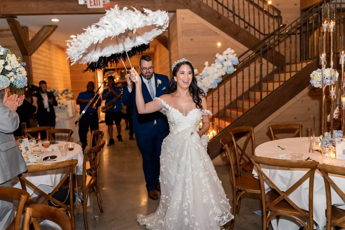 Crowned Weddings — wedding planner in New Orleans