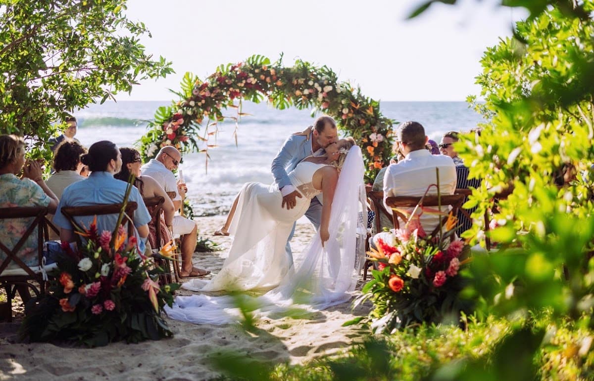 Luna Weddings: wedding planner in Costa Rica, Costa Rica