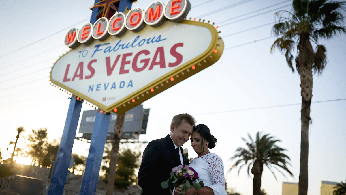 Vegas Mobile Minister — wedding planner in Las Vegas, USA