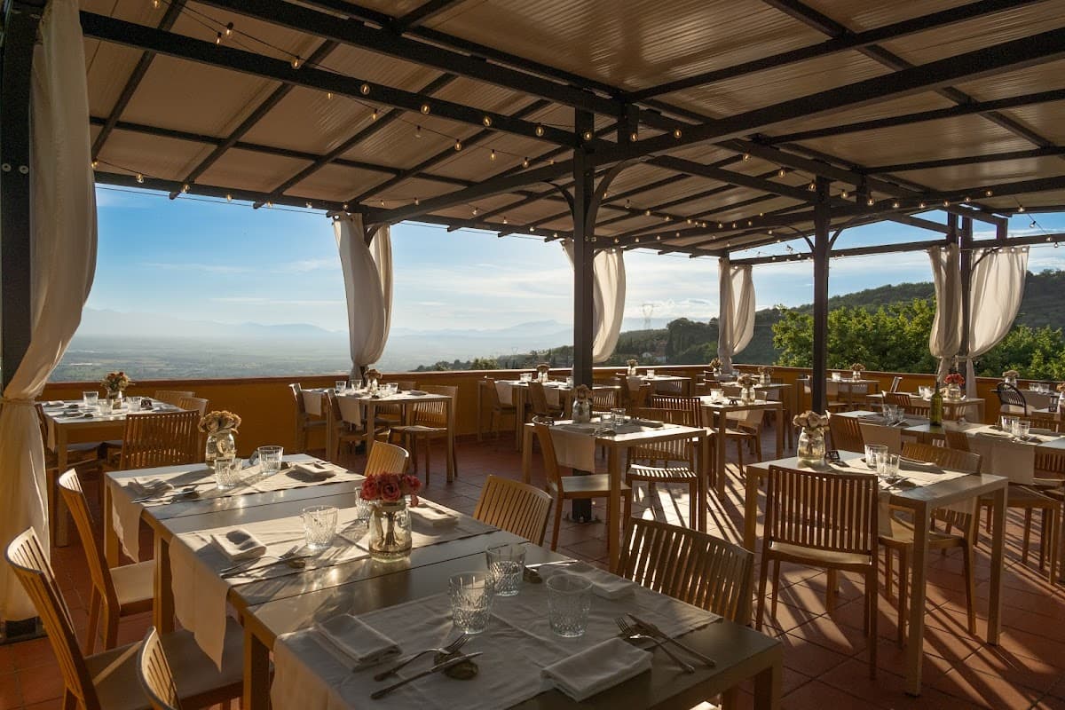 Bellavista: destination wedding venue in 51035 San Baronto PT, Italy