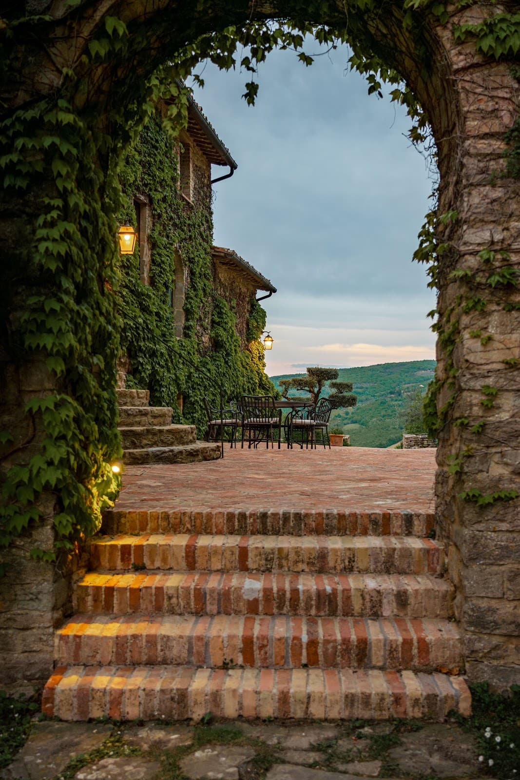 Borgo Bastia Creti: destination wedding venue in Spedalicchio, Italy