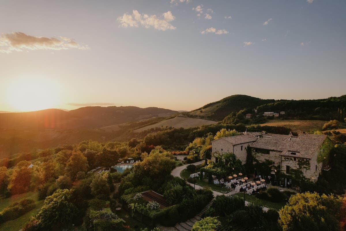 Castello di Petrata: destination wedding venue in Assisi, Italy