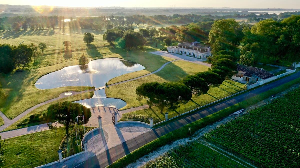 Château Dauzac: destination wedding venue in 33460 Labarde, France