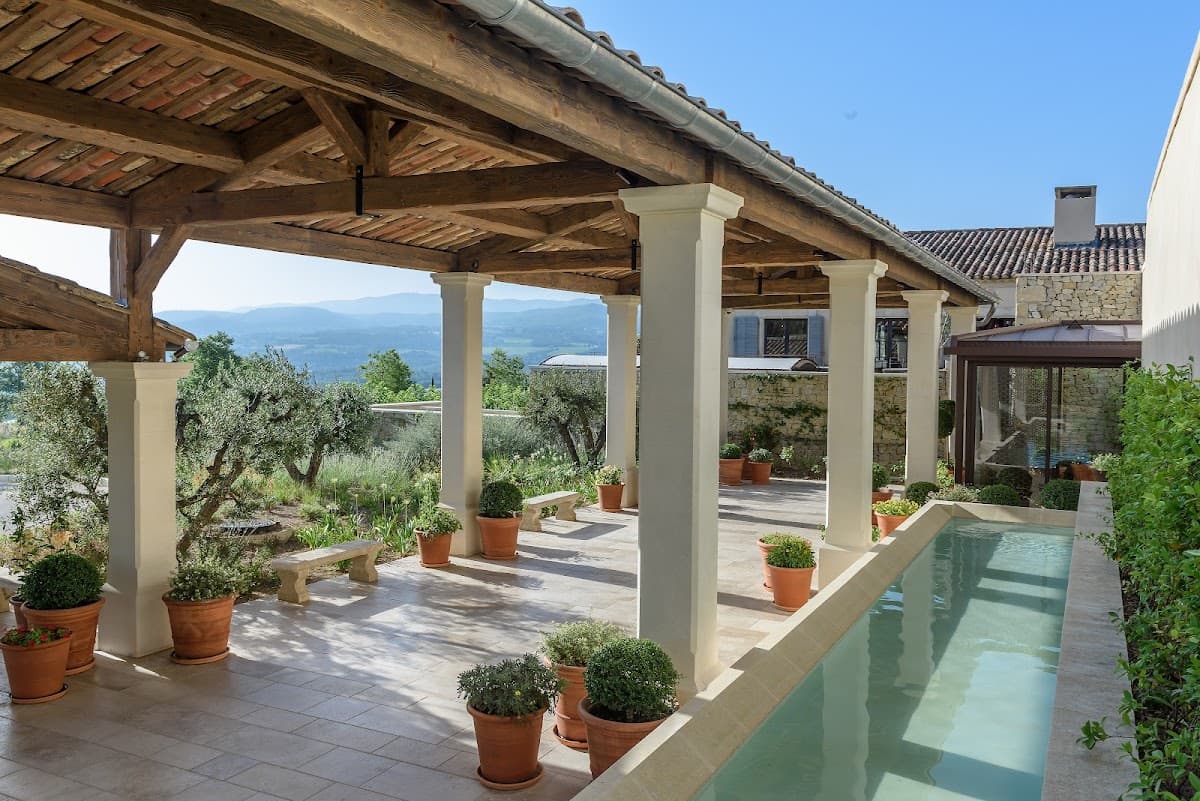 Coquillade Provence: destination wedding venue in 84400 Gargas, France