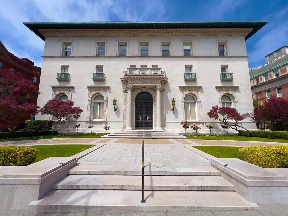 Flood Mansion: destination wedding venue in CA 94115, USA
