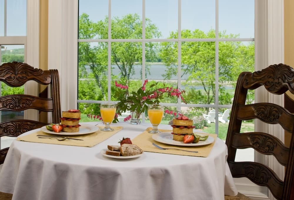 Goldmoor Inn, Galena, United States