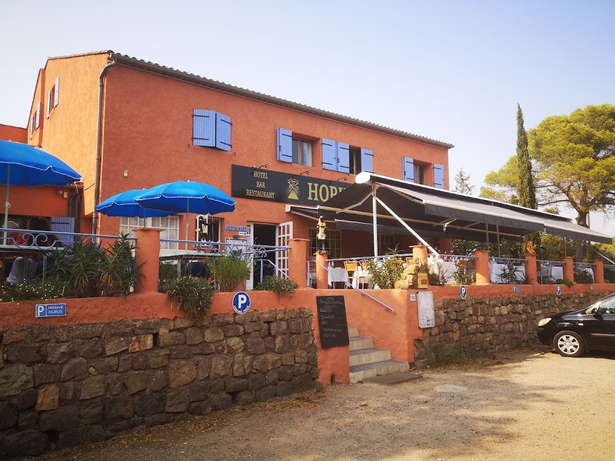 HORUS: destination wedding venue in 83600 Fréjus, France