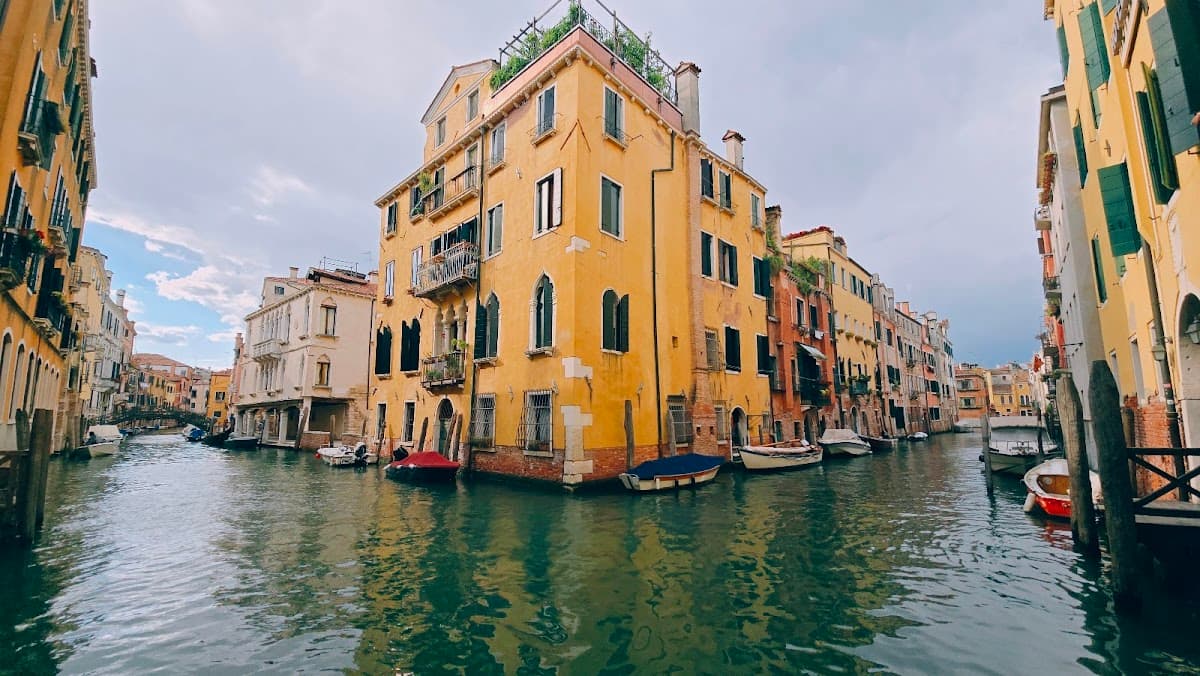 Hotel Ca 'D'Oro: destination wedding venue in 30121 Venezia VE, Italy