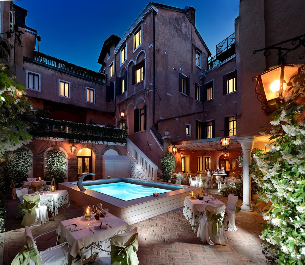 Hotel Giorgione — destination wedding venue in 30121 Venezia VE, Italy