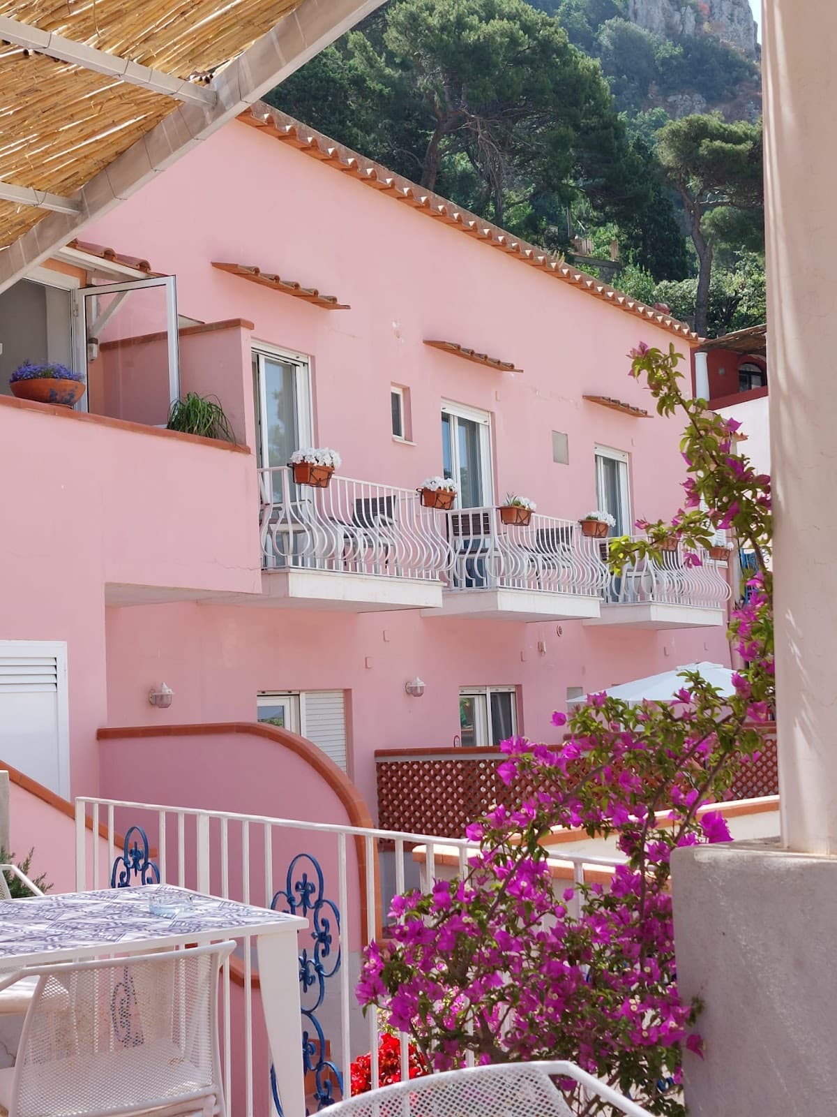 Hotel Guarracino: destination wedding venue in 80073 Capri NA, Italy