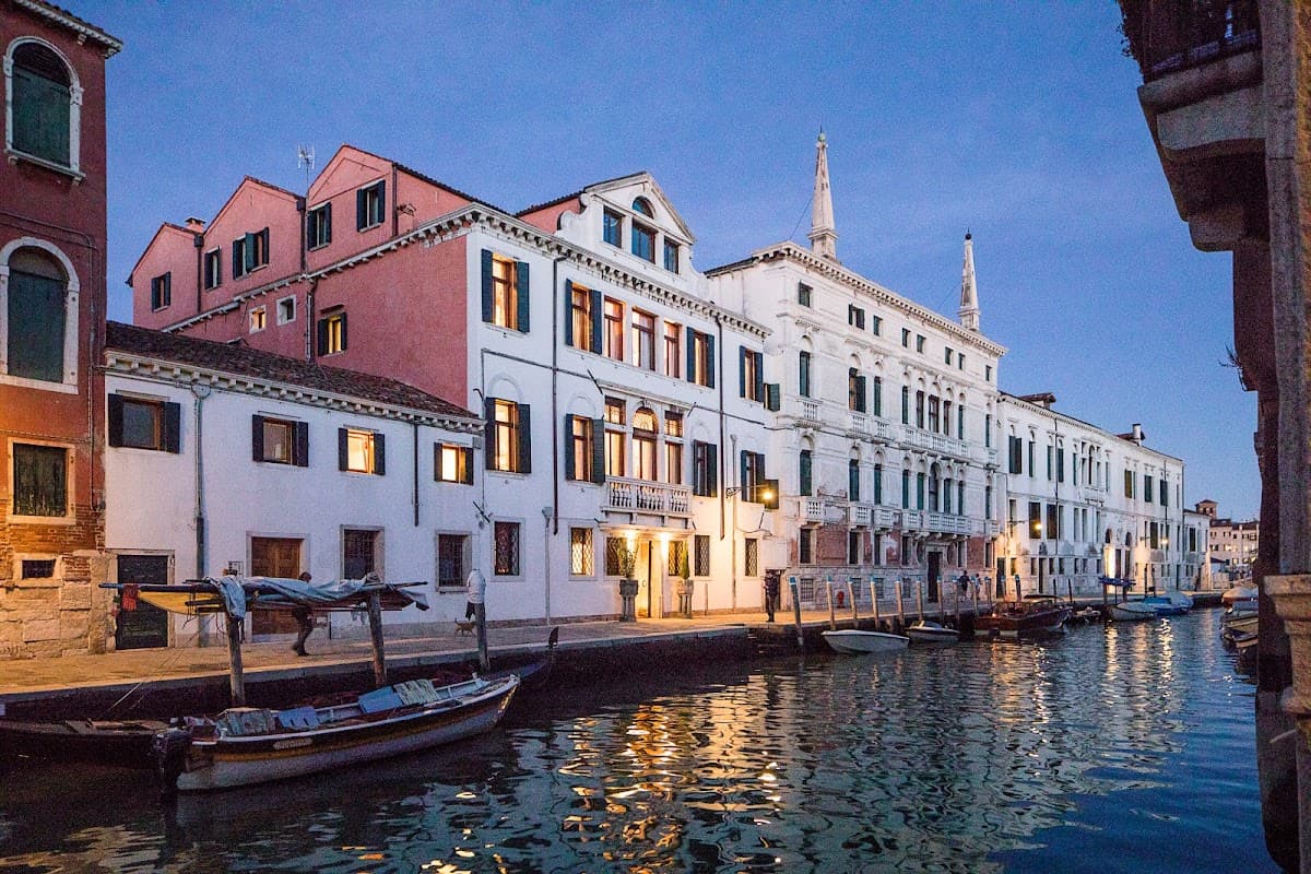 Hotel Heureka: destination wedding venue in 30121 Venezia VE, Italy