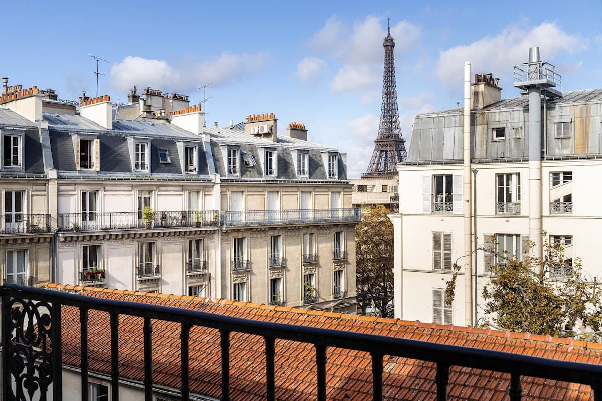 Hotel Muguet: destination wedding venue in 75007 Paris, France