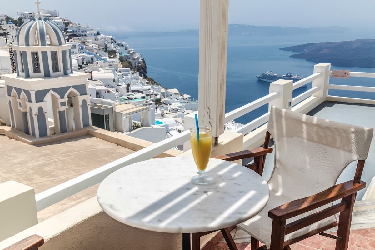 Hotel Villa Ilias: destination wedding venue in Thira 847 00, Greece
