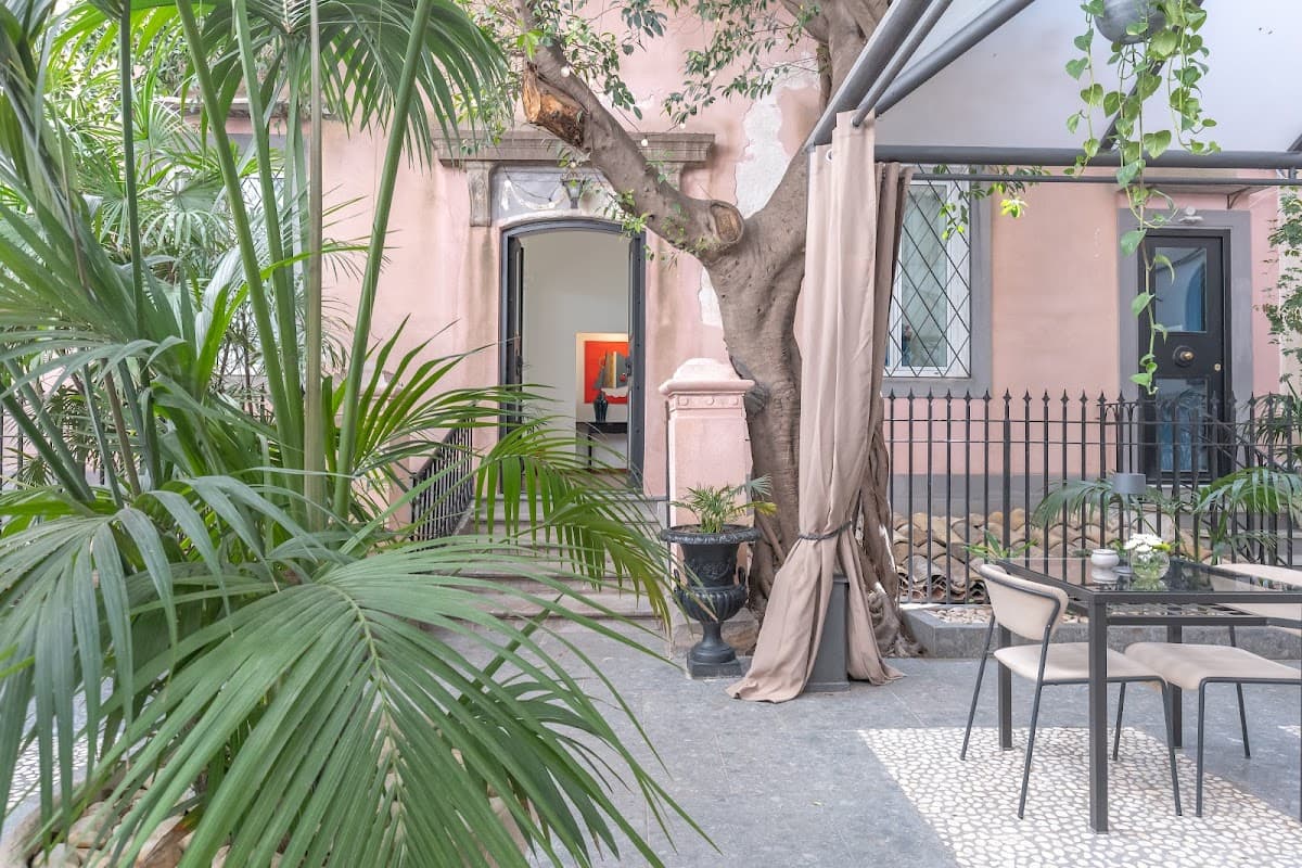 L' Hôtellerie: destination wedding venue in 90133 Palermo PA, Italy