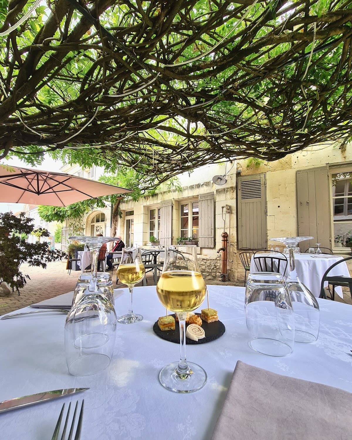 Le Clos Aux Roses: destination wedding venue in 37310 Chédigny, France