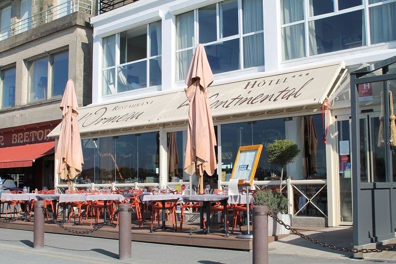 Le Continental: destination wedding venue in 35260 Cancale, France