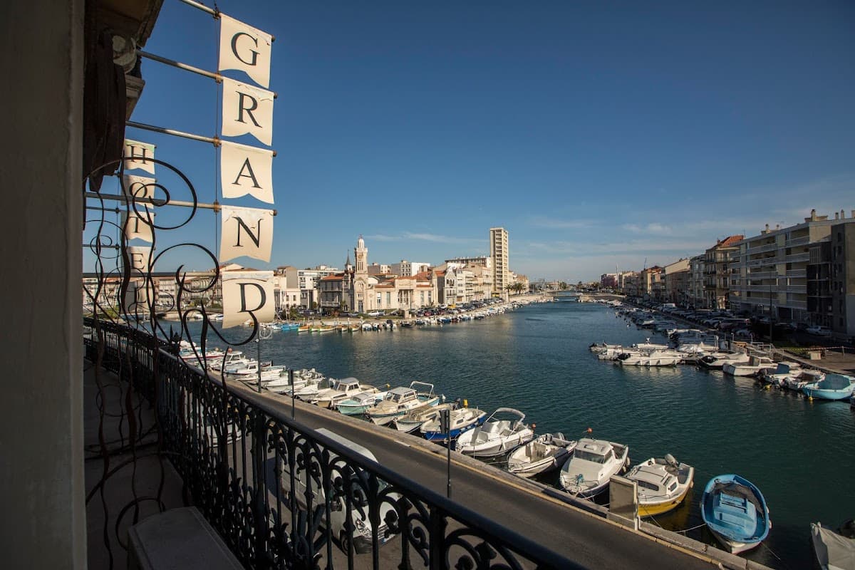 Le Grand Hôtel Sète: destination wedding venue in 34200 Sète, France