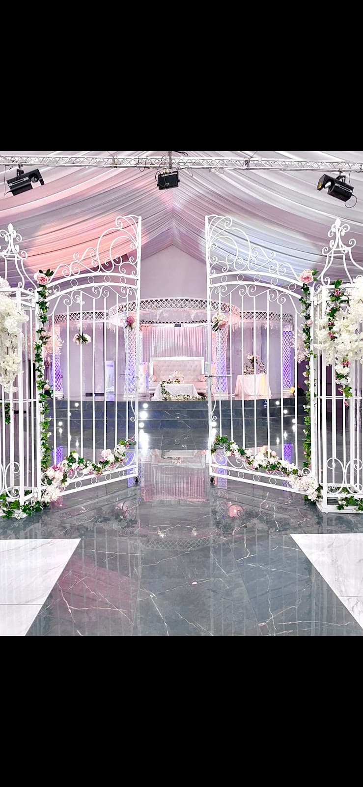 Le Jaipur: destination wedding venue in 69960 Corbas, France