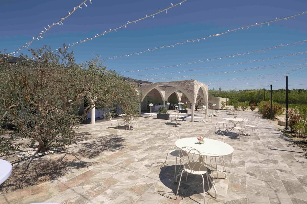 Le Mas Malta: destination wedding venue in 13670 Saint-Andiol, France