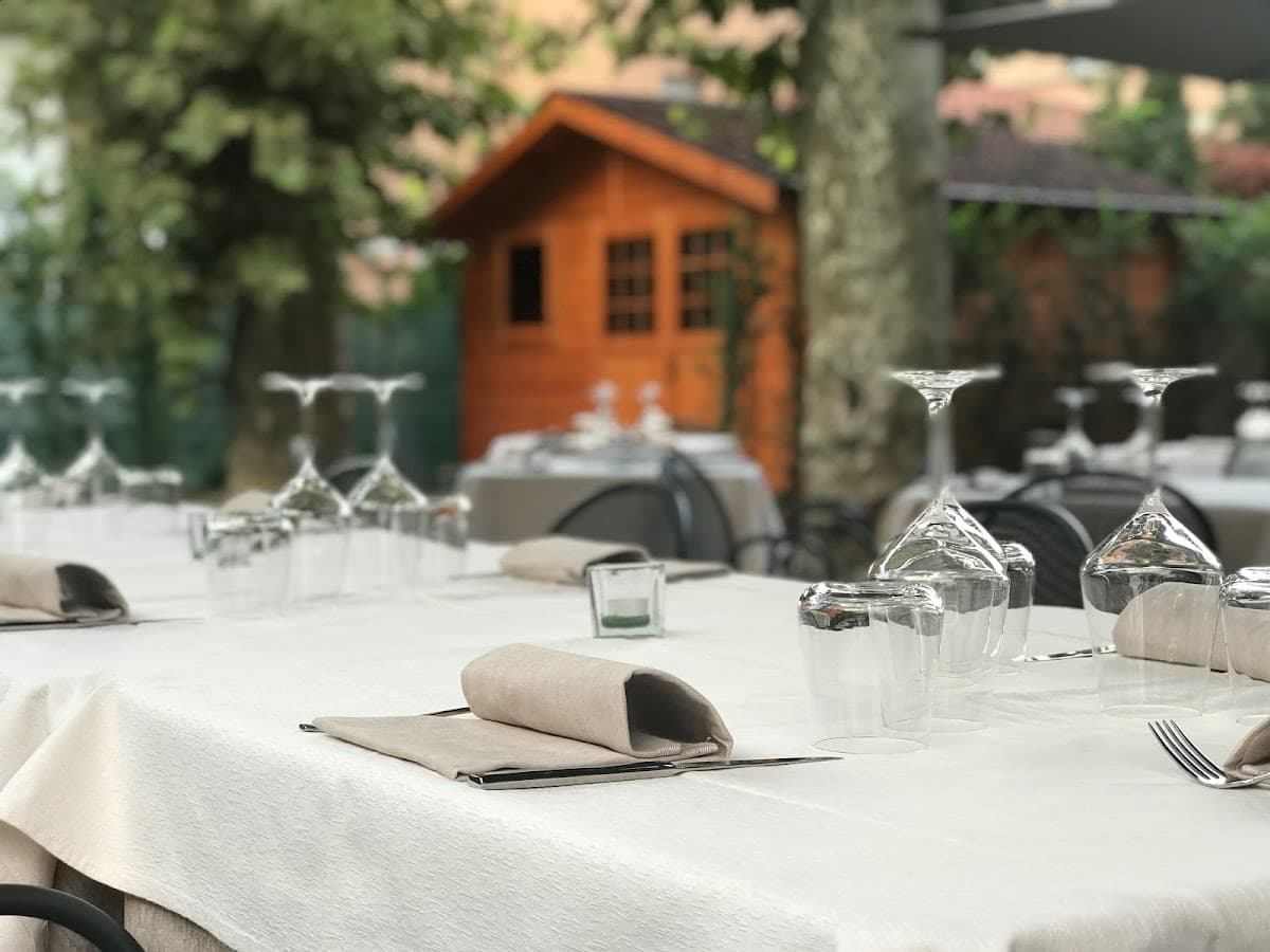 Locanda Capolago: destination wedding venue in 23823 Colico LC, Italy
