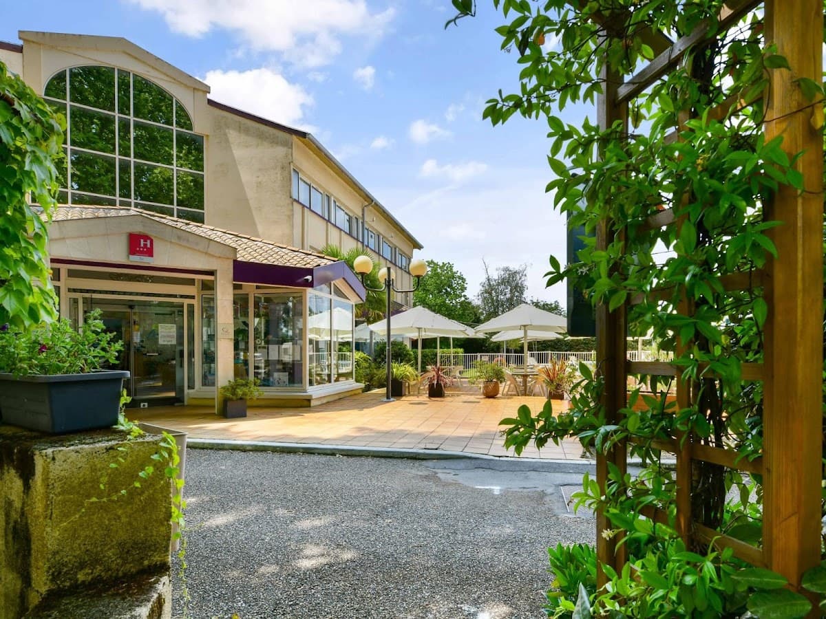 Logis Hôtel Ludik: destination wedding venue in 24100 Bergerac, France