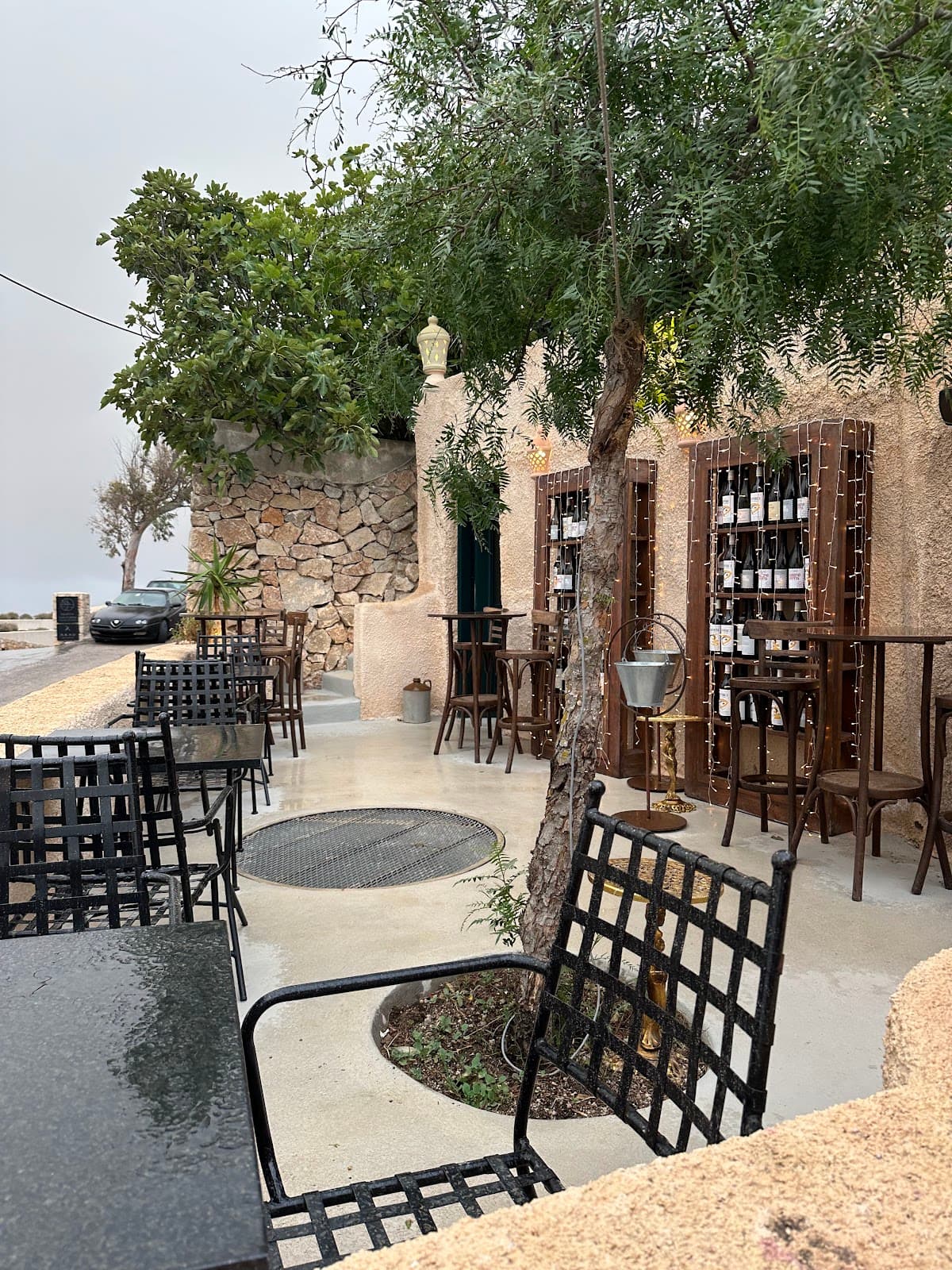 Madame Sousou: destination wedding venue in Πύργος Καλλίστης 847 00, Greece