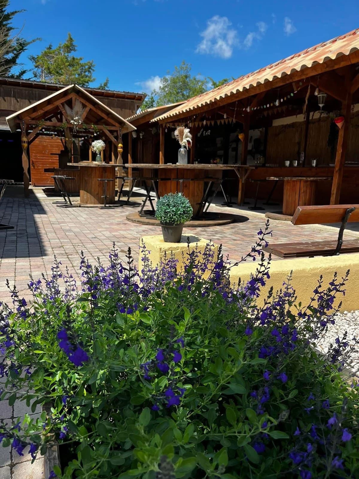 MAS VALERO: destination wedding venue in 34970 Lattes, France