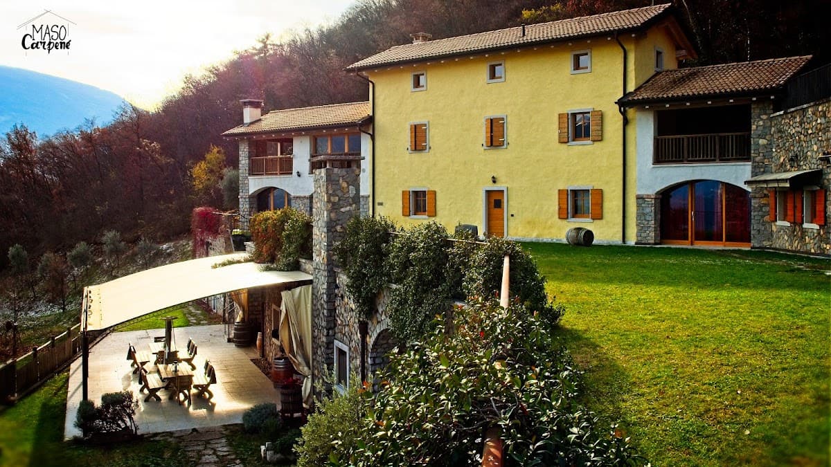 Maso Carpenè: destination wedding venue in 38060 Folas TN, Italy