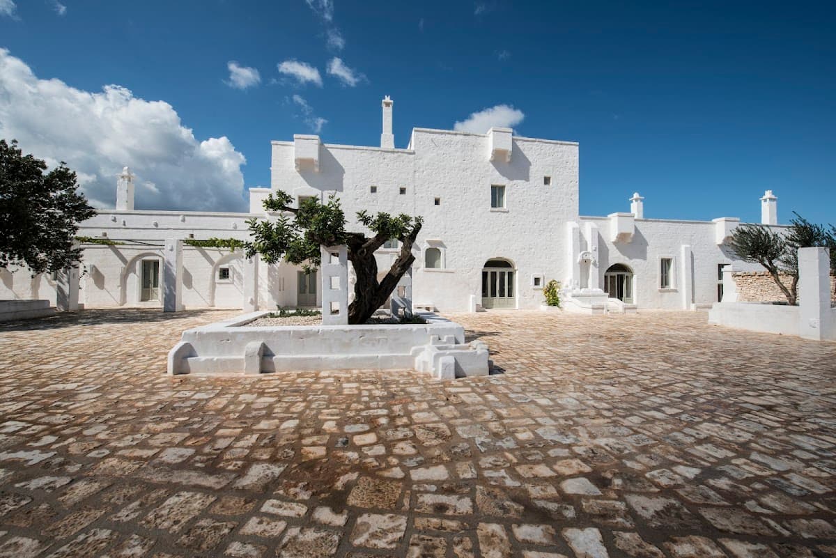 Masseria Le Carrube: destination wedding venue in Ostuni, Italy