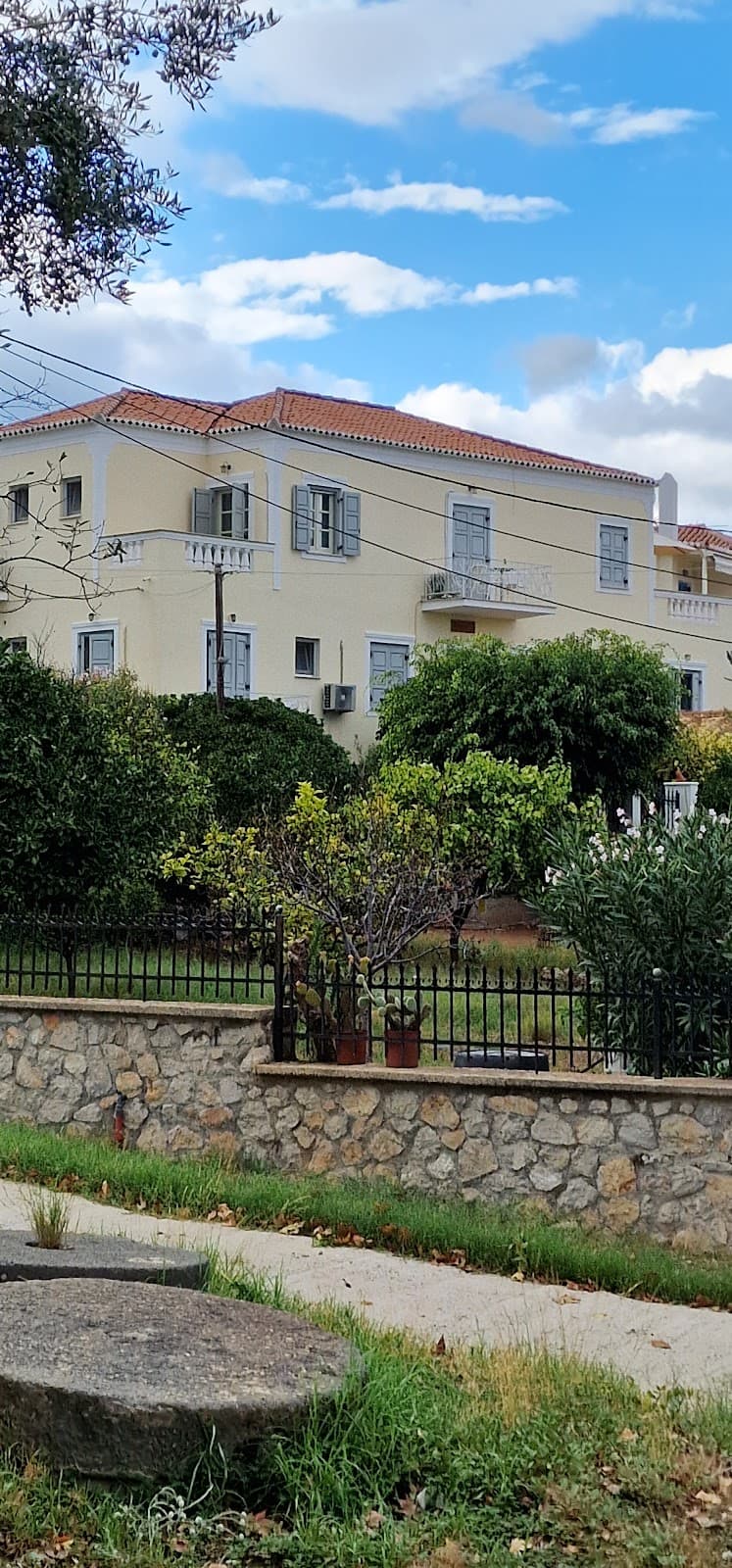 Mimoza: destination wedding venue in Σπέτσες 180 50, Greece