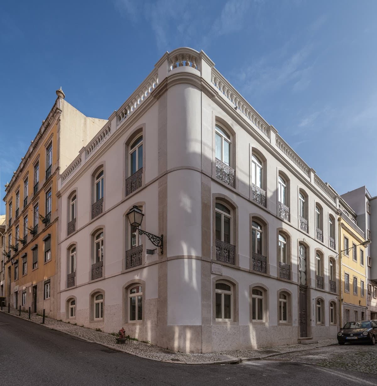 Montecarmo 12: destination wedding venue in 1200-244 Lisboa, Portugal