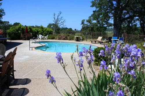 Oak Ridge Inn, wedding venue in Plymouth, United States
