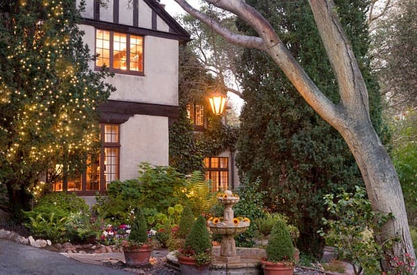 Old Monterey Inn: destination wedding venue in CA 93940, USA