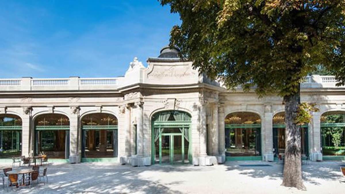 Pavillon Dauphine: destination wedding venue in 75116 Paris, France
