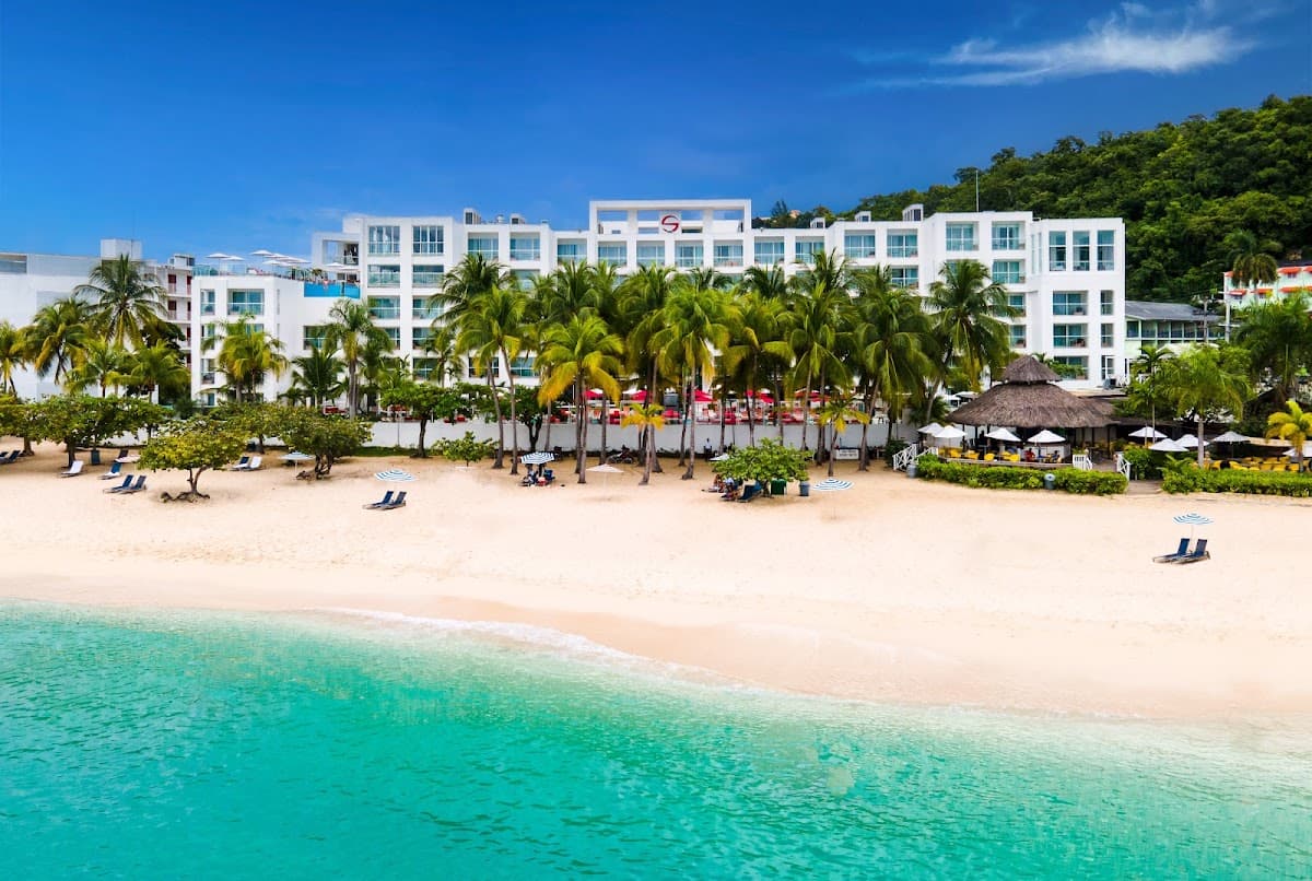 S Hotel Montego Bay: destination wedding venue in Montego Bay, Jamaica