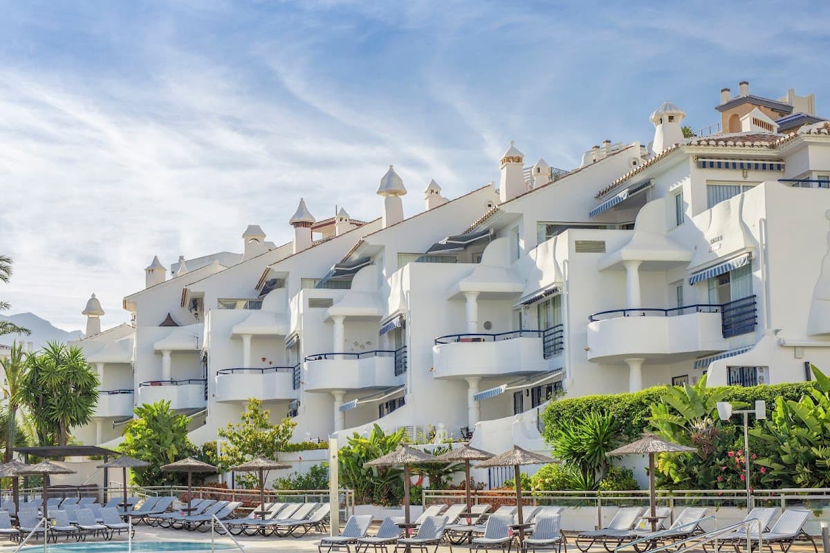 Sahara Sunset — destination wedding venue in Málaga, Spain