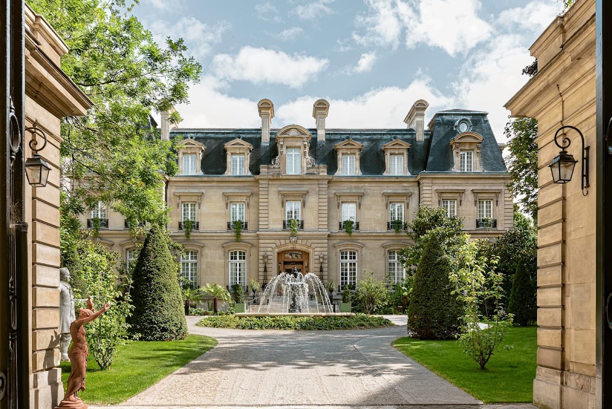 Saint James Paris: destination wedding venue in 75116 Paris, France