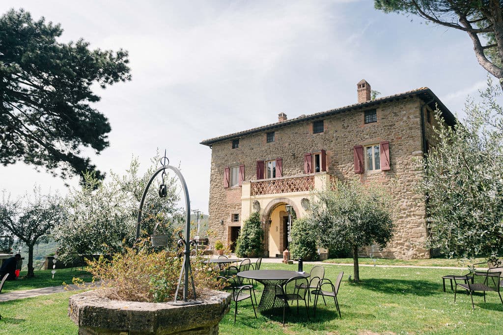 Tenuta di Casa Bruciata: destination wedding venue in Preggio, Italy