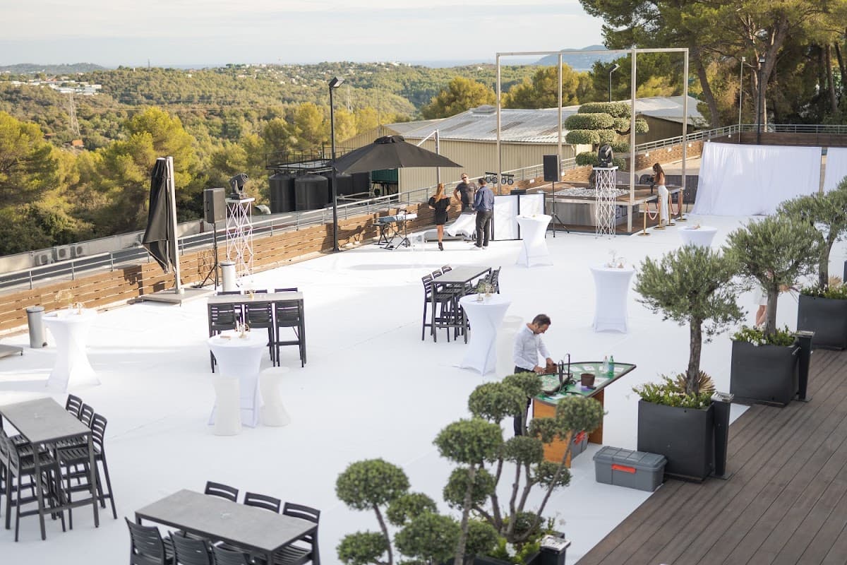 The Cube Receptions: destination wedding venue in 06130 Grasse, France