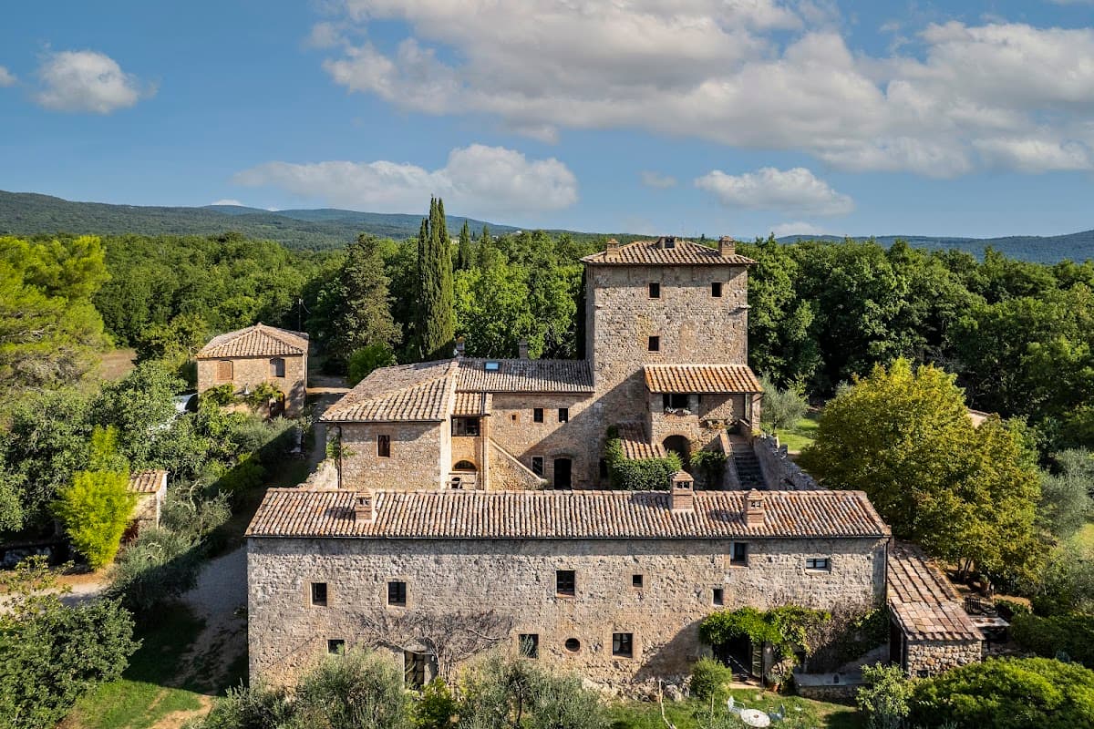Torre Palazzone: destination wedding venue in Sovicille, Italy
