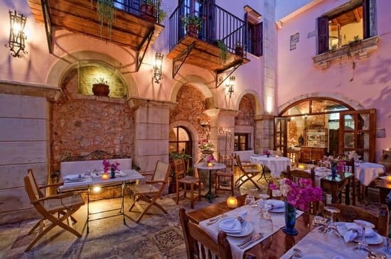 Veneto hotel: destination wedding venue in Rethymno 741 31, Greece