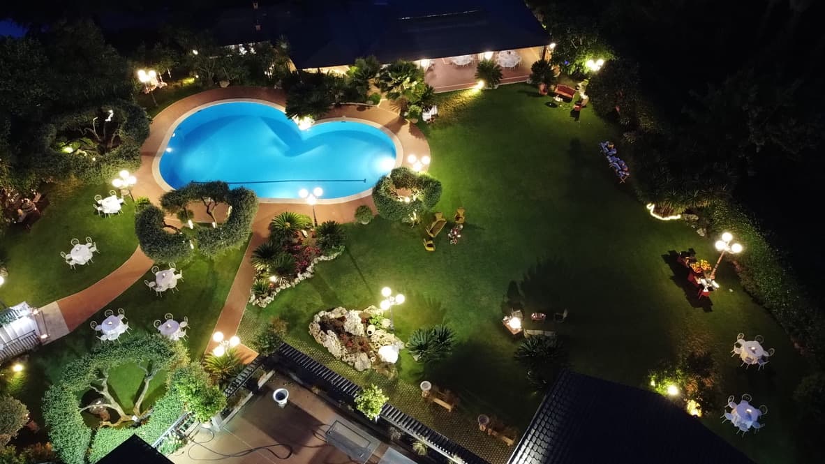 Villa Cinardi: destination wedding venue in 00166 Roma RM, Italy