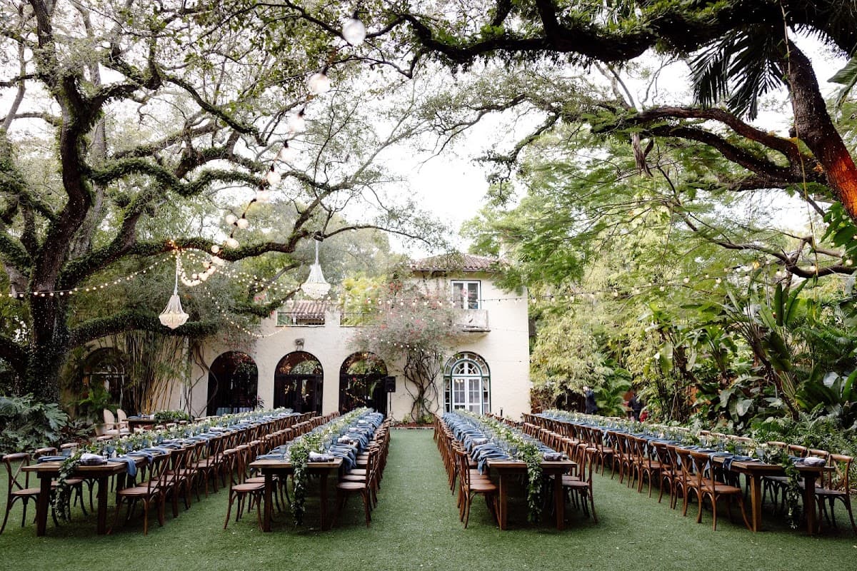 Villa Woodbine: destination wedding venue in FL 33133, USA