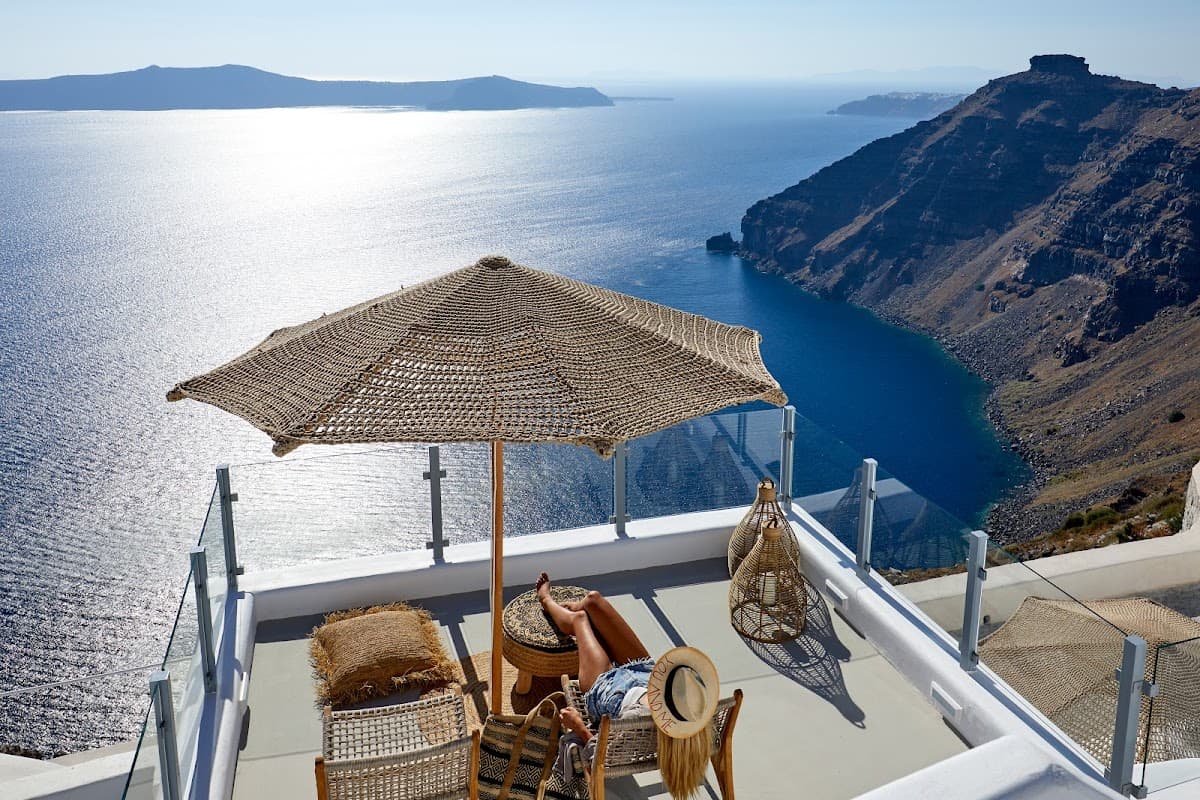 You and Me Suites: destination wedding venue in Σαντορίνη 847 00, Greece