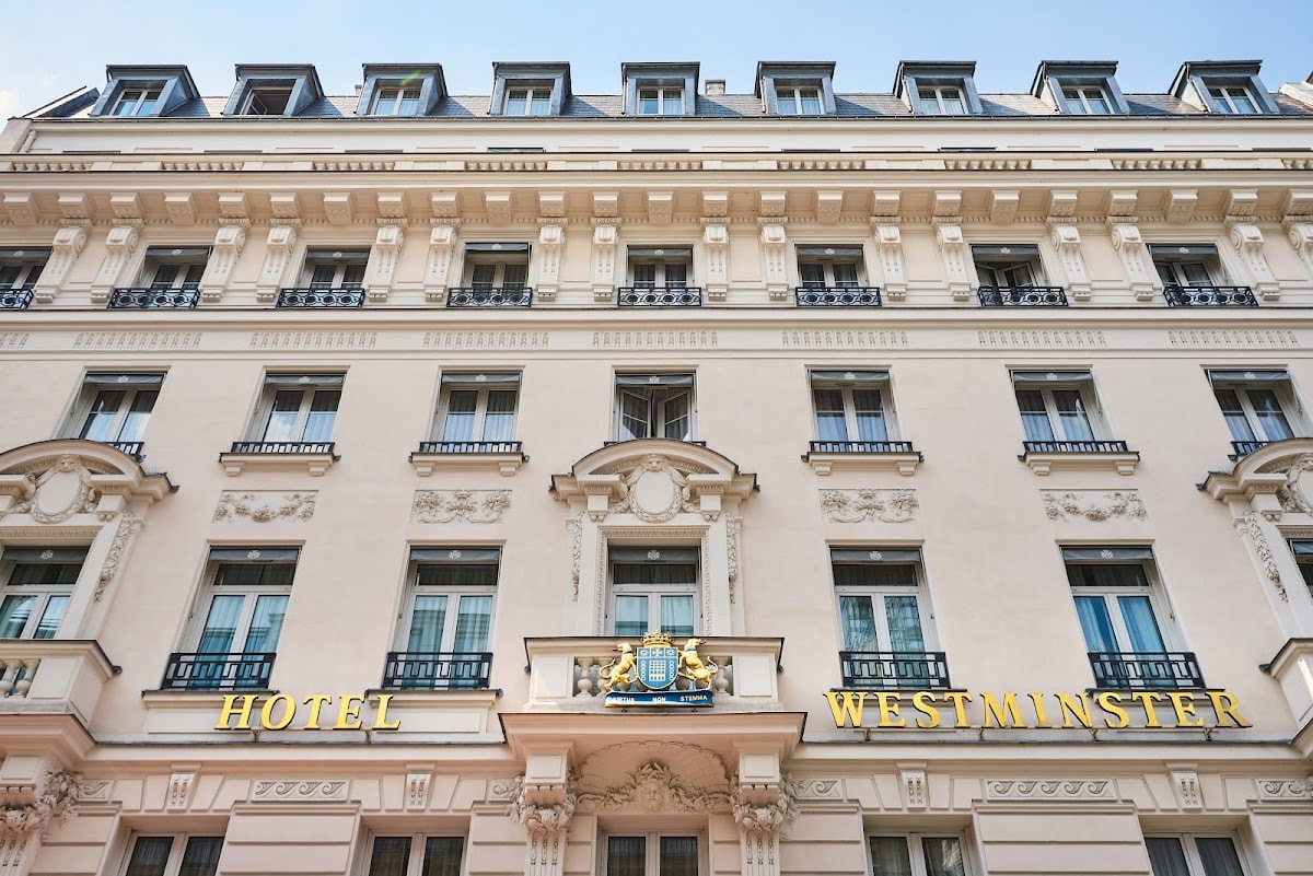 Hôtel Westminster — destination wedding venue in 75002 Paris, France