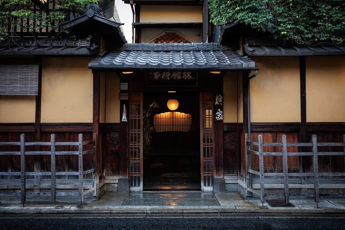 Hiiragiya, destination wedding venue in 604-8094, Japan