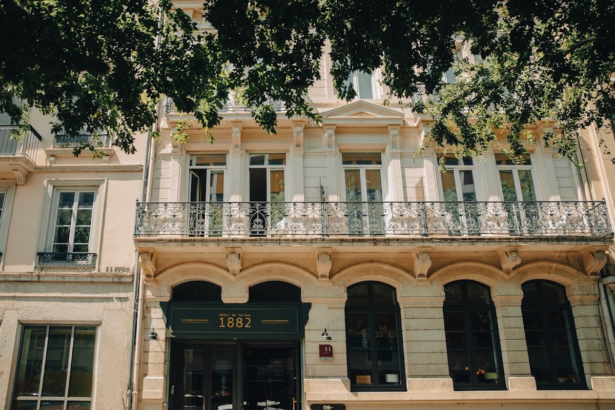 Hotel De Verdun 1882 — destination wedding venue in 69002 Lyon, France