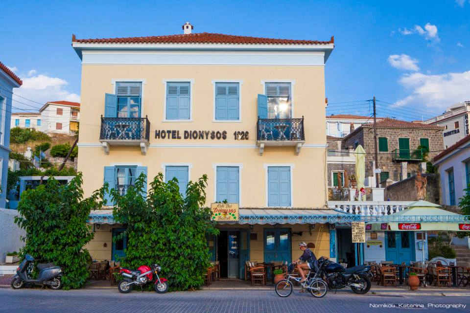 Ξενοδοχείο Διόνυσος - HOTEL DIONYSOS — destination wedding venue in Poros 180 20, Greece