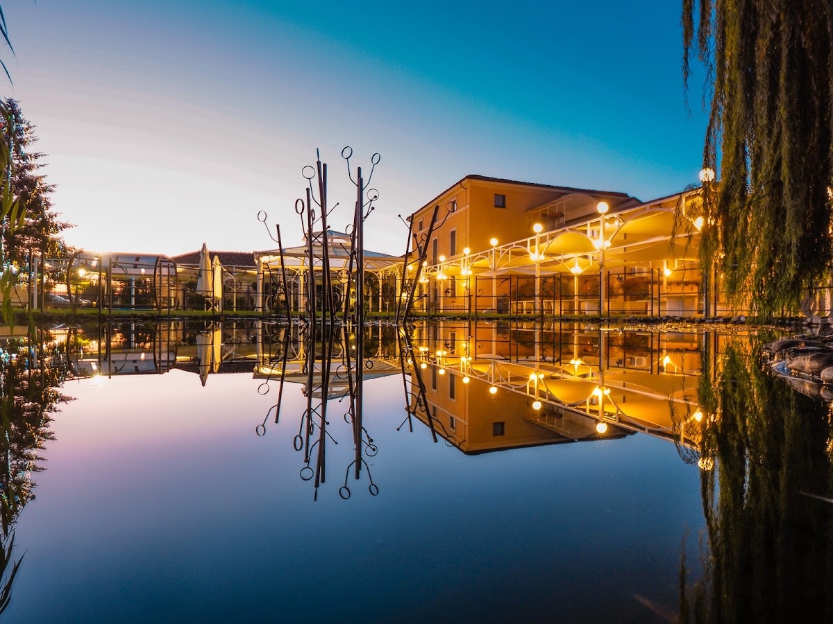 Hotel Villa Giarona — destination wedding venue in Pontenure, Italy